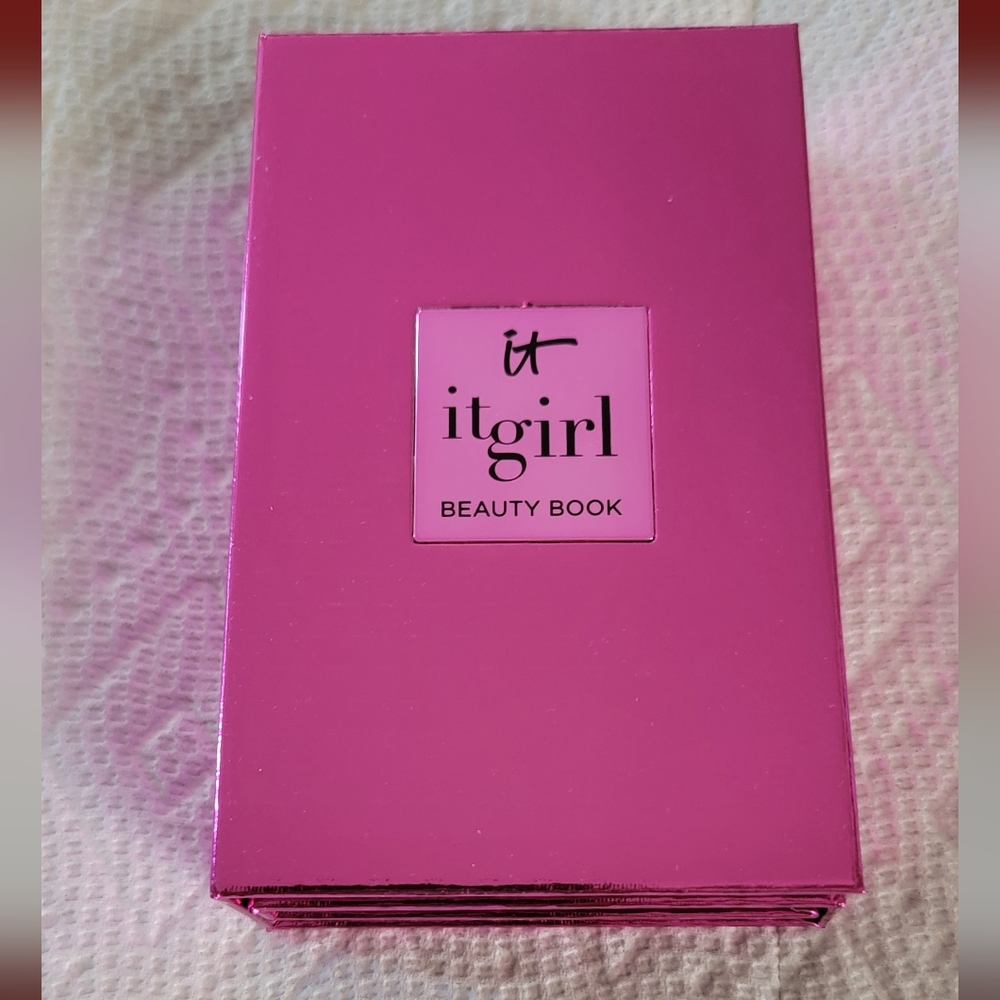 It girl Beauty Book vol. 6 NIB
